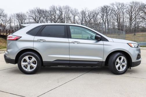 2020 Ford Edge SE