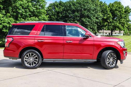 RUBY RED METALLIC TINTED CC 2019 Ford Expedition Limited