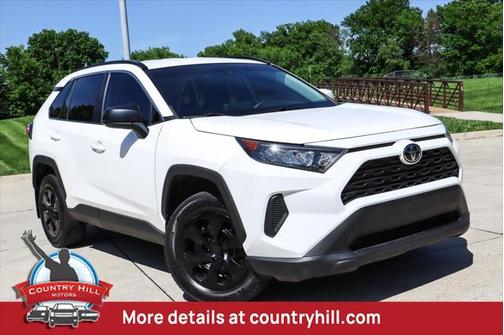 2021 Toyota RAV4 LE