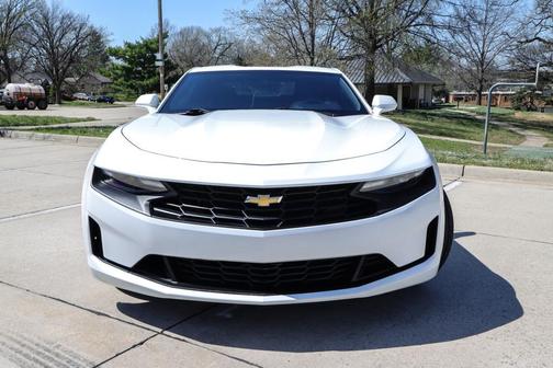 Summit White 2021 Chevrolet Camaro 1LS