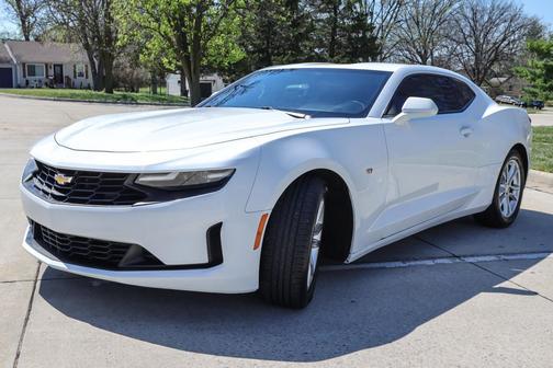 Summit White 2021 Chevrolet Camaro 1LS