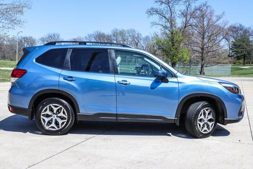 Horizon Blue Pearl 2019 Subaru Forester Premium