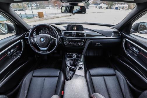 2018 BMW 330 330i