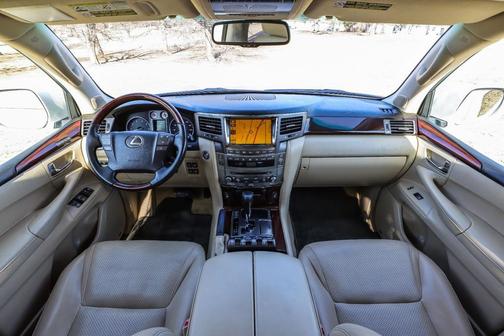 Mercury Metallic 2011 Lexus LX 570 Base