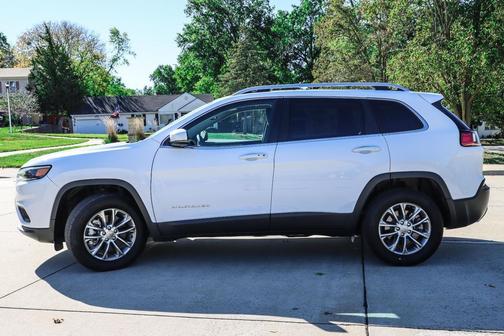 2021 Jeep Cherokee Latitude Lux