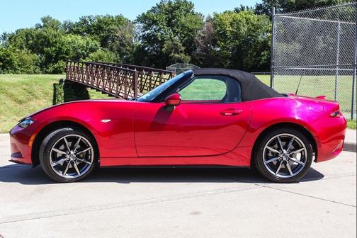 2016 Mazda MX-5 Miata Grand Touring