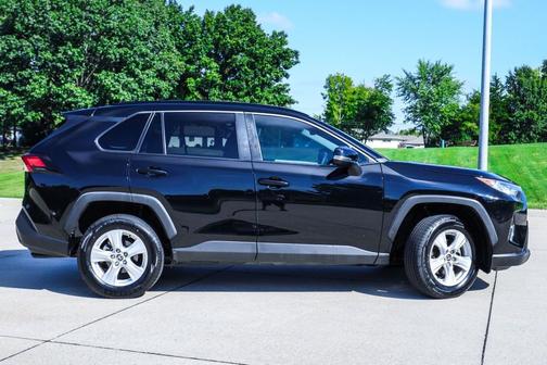 Midnight Black Metallic 2021 Toyota RAV4 XLE