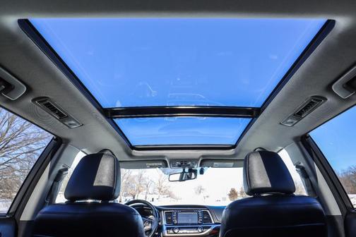 2016 Toyota Highlander Limited Platinum