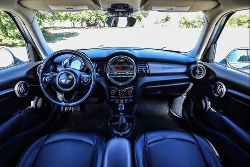 2015 MINI Hardtop Cooper