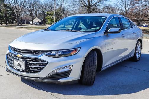 2022 Chevrolet Malibu FWD LT