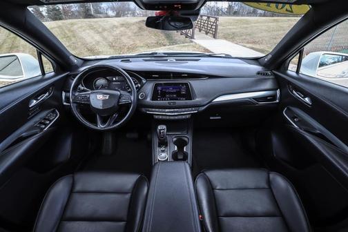 2019 Cadillac XT4 Premium Luxury