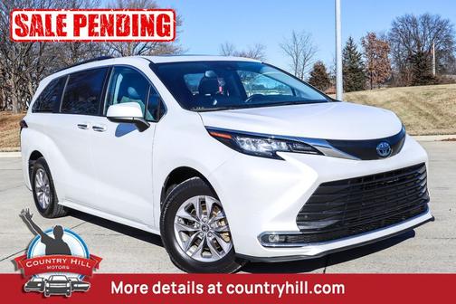 2023 Toyota Sienna XLE