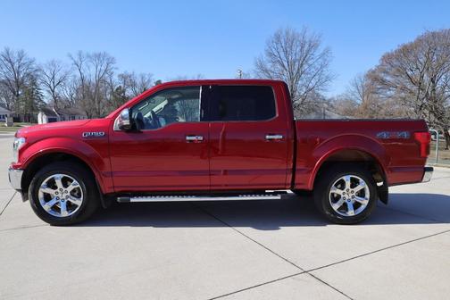RUBY RED METALLIC TINTED CC 2018 Ford F-150 Lariat