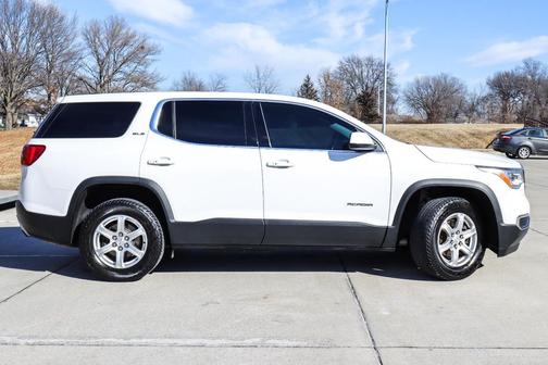2018 GMC Acadia SLE-1