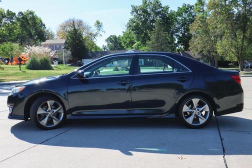 2014 Toyota Camry SE Sport