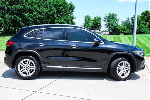 2021 Mercedes-Benz GLA 250 Base 4MATIC