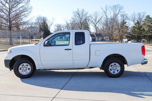 2016 Nissan Frontier S