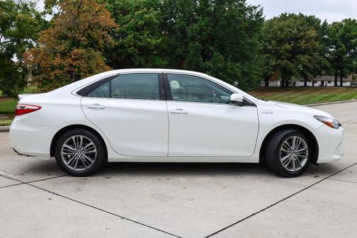 2015 Toyota Camry Hybrid SE