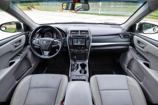 2015 Toyota Camry Hybrid SE