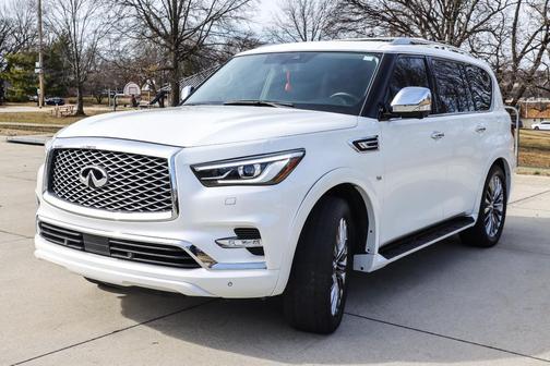 2019 INFINITI QX80 Luxe
