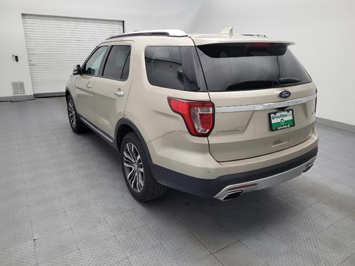 White Gold Metallic 2017 Ford Explorer Platinum