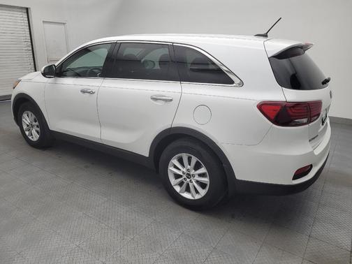 Snow White Pearl 2019 Kia Sorento LX