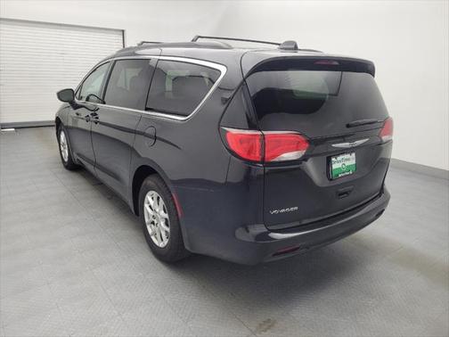 2020 Chrysler Voyager LXI