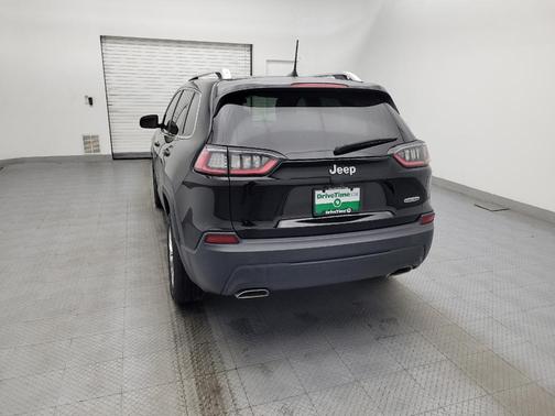 Diamond Black Crystal Pearlcoat 2019 Jeep Cherokee Latitude