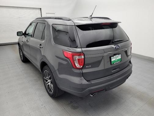 Agate Black Metallic 2019 Ford Explorer XLT