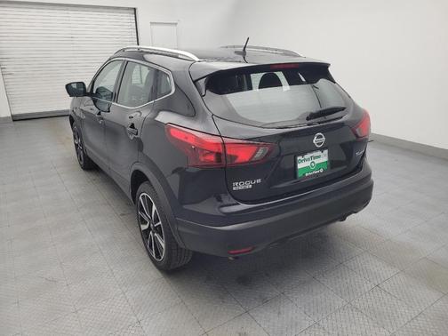 Magnetic Black Pearl 2019 Nissan Rogue Sport SL