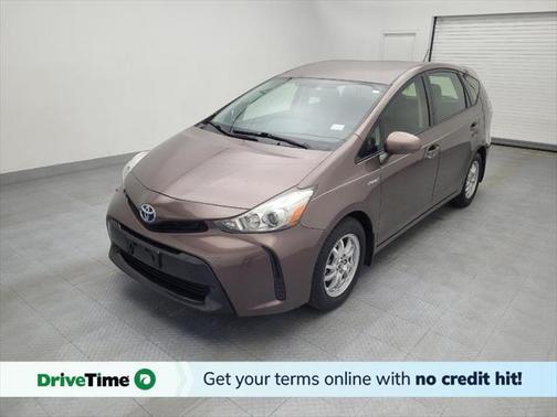 2017 Toyota Prius v Four