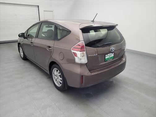 2017 Toyota Prius v Four