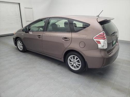 2017 Toyota Prius v Four