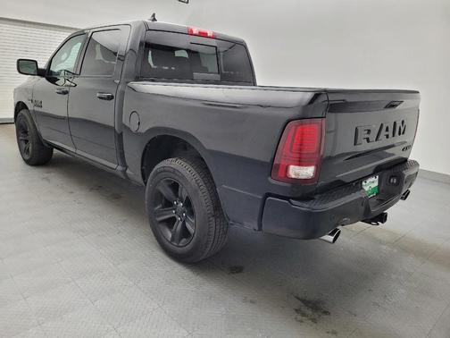 2017 RAM 1500 Night Crew Cab 4x4 5'7' Box