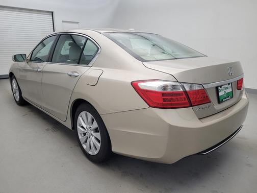 Photo 5 of 33 of 2015 Honda Accord EX-L