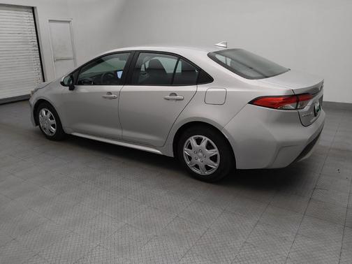 Classic Silver Metallic 2022 Toyota Corolla LE