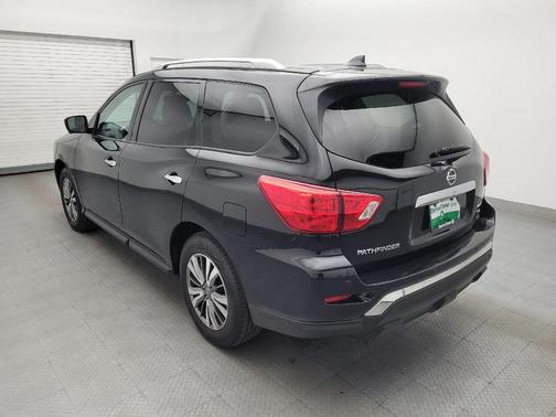 Magnetic Black Pearl 2020 Nissan Pathfinder SL 4WD