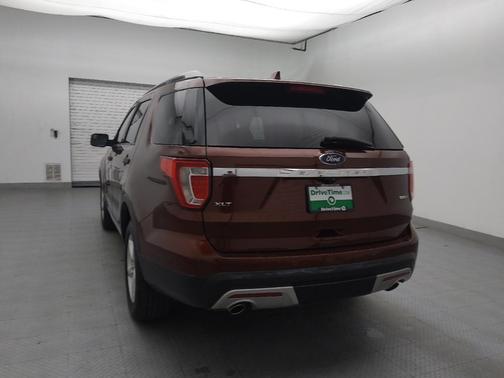 Ruby Red Metallic Tinted Clearcoat 2016 Ford Explorer XLT
