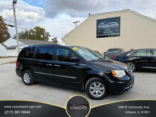 2011 Chrysler Town & Country Touring