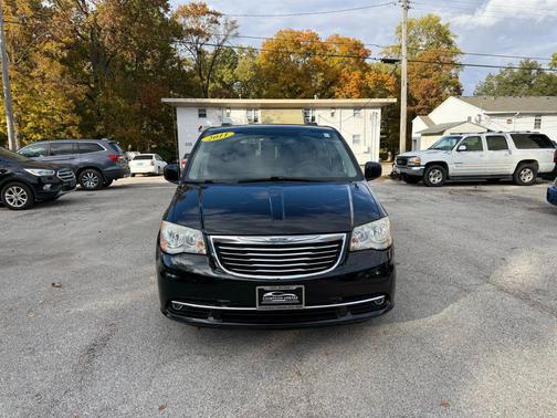 2011 Chrysler Town & Country Touring