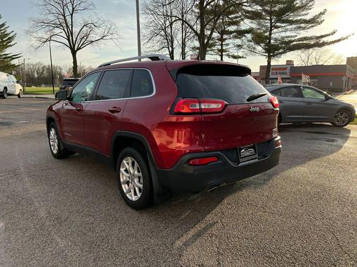 2017 Jeep Cherokee Sport