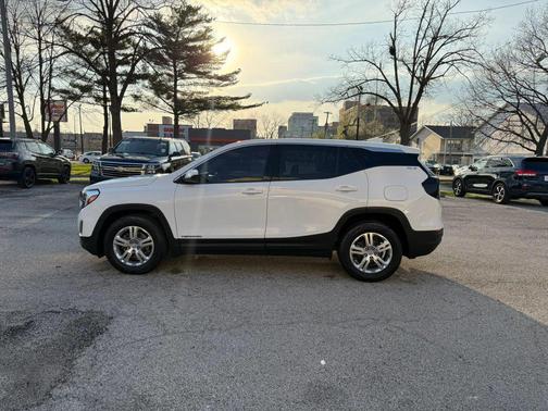 White 2020 GMC Terrain SLE