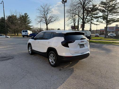 White 2020 GMC Terrain SLE
