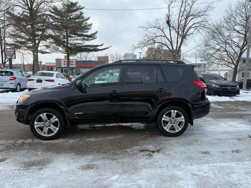 2011 Toyota RAV4 Sport