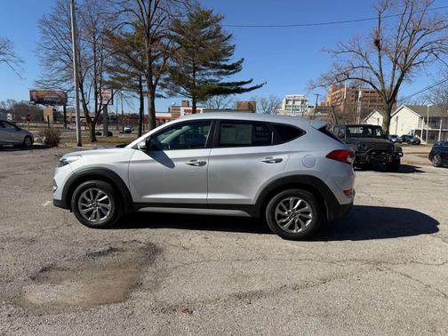 2017 Hyundai TUCSON SE Plus