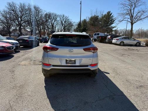 2017 Hyundai TUCSON SE Plus