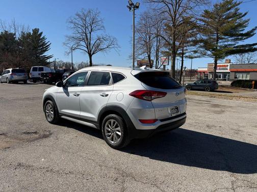 2017 Hyundai TUCSON SE Plus