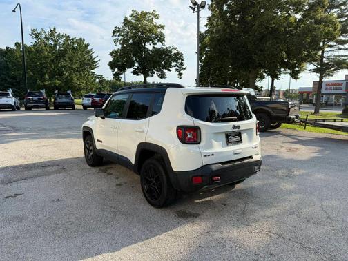 White 2018 Jeep Renegade Trailhawk