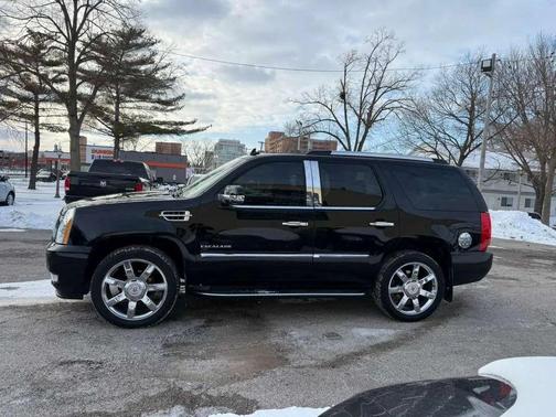 2012 Cadillac Escalade Luxury