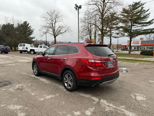 2016 Hyundai SANTA FE SE